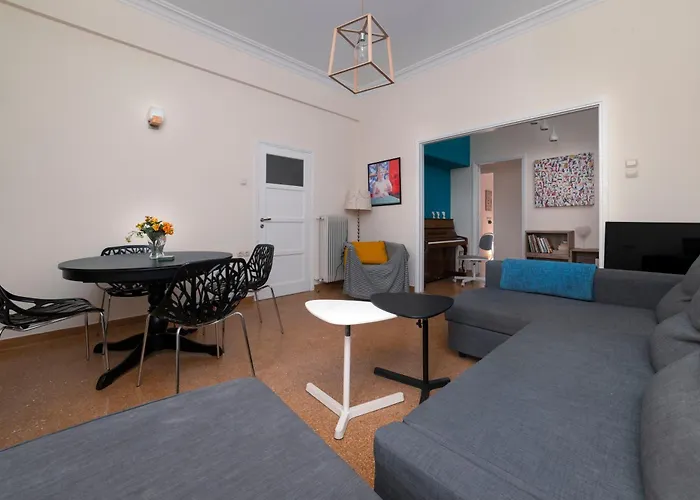 Vintage And Spacious 3Ba Next To Ancient City Center